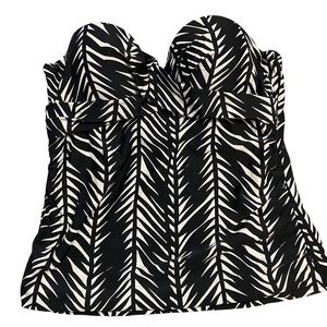 Strapless black and white tankini